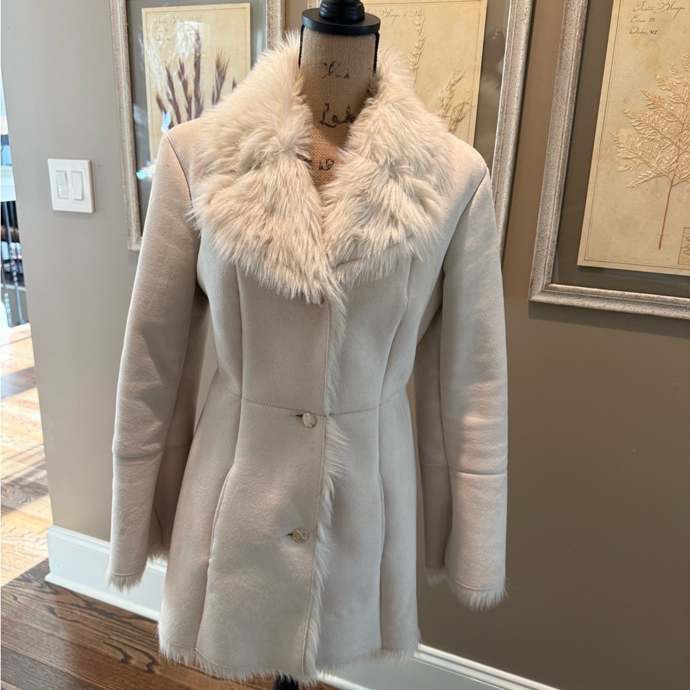 Elegant Cream Faux Fur Women's Coat
